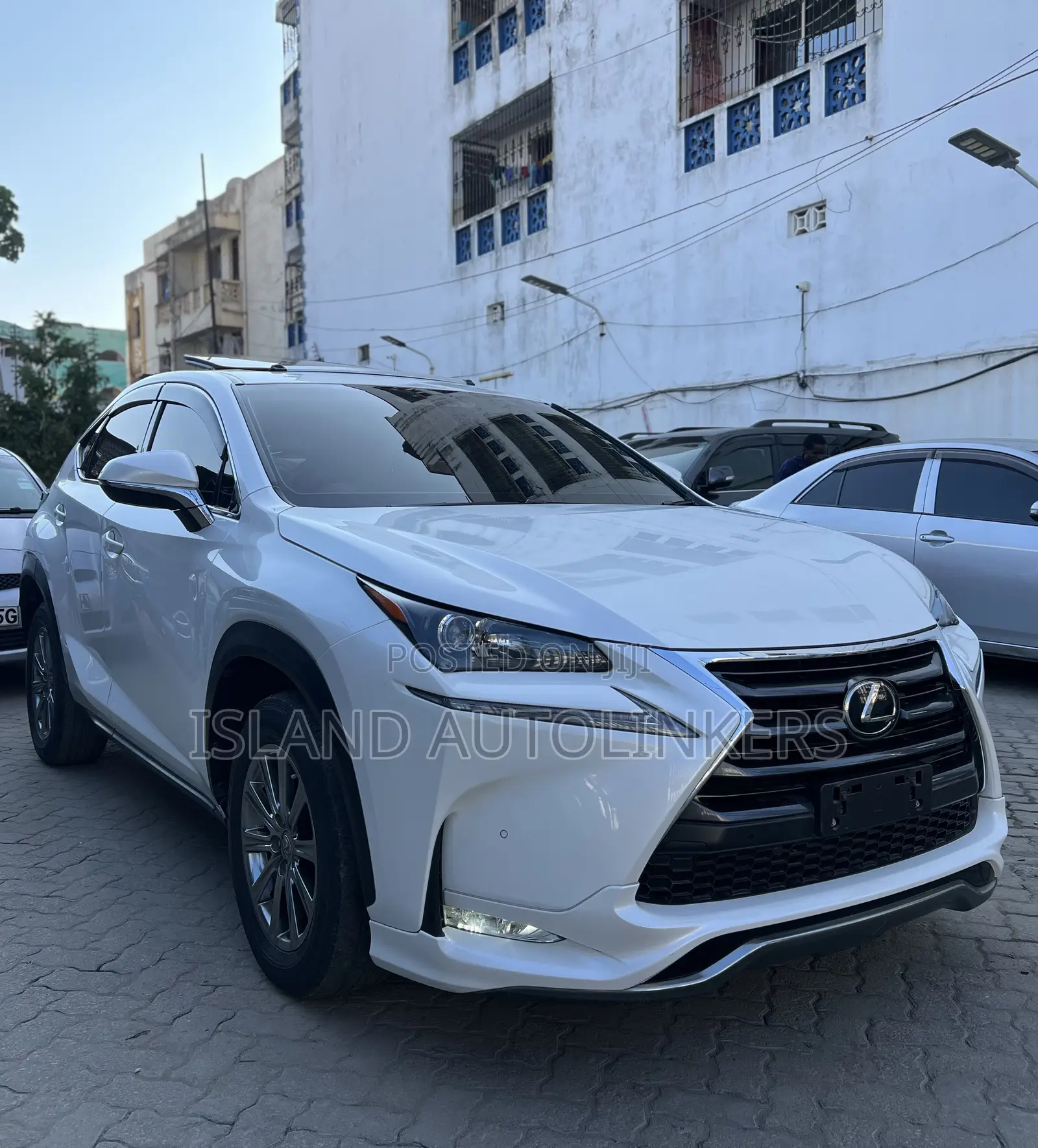 Lexus NX 200t FWD 2016 White