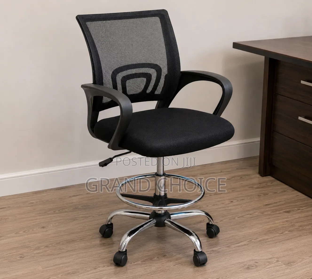 Adjustable Swivel Computer Chair With Footrest