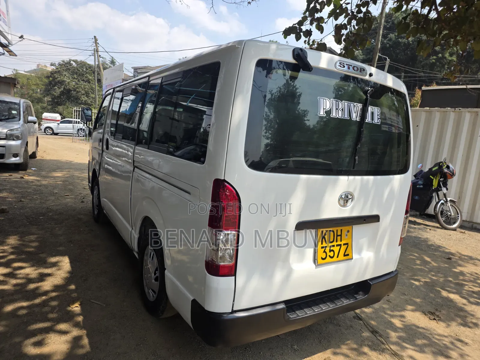Toyota HiAce 2015 White