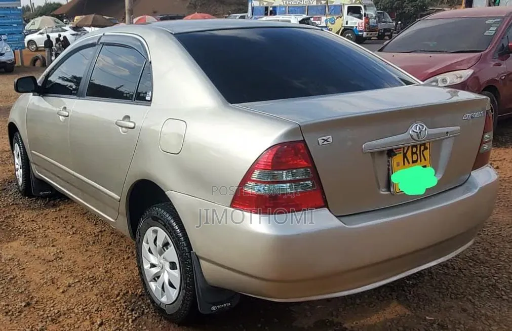 Toyota Corolla 2005 Gold