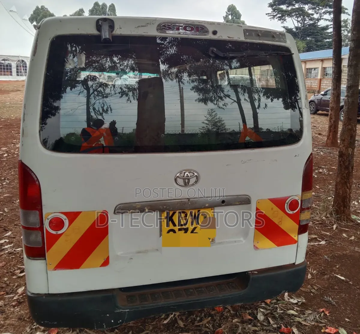 Toyota HiAce 2006 White