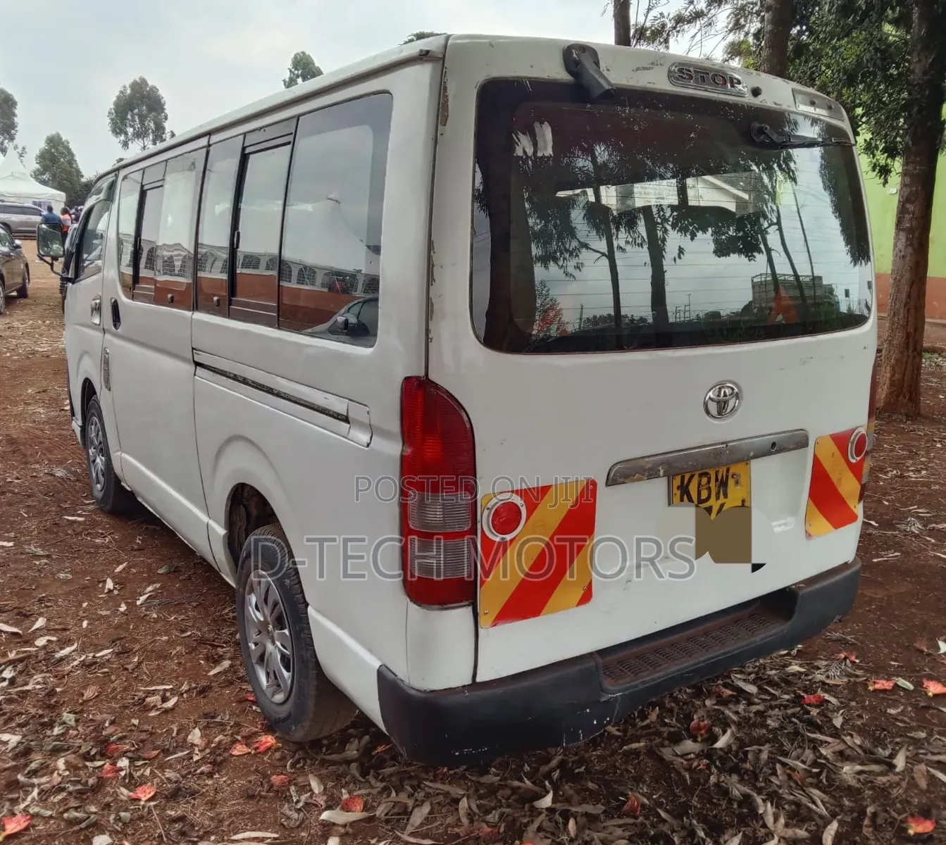 Toyota HiAce 2006 White