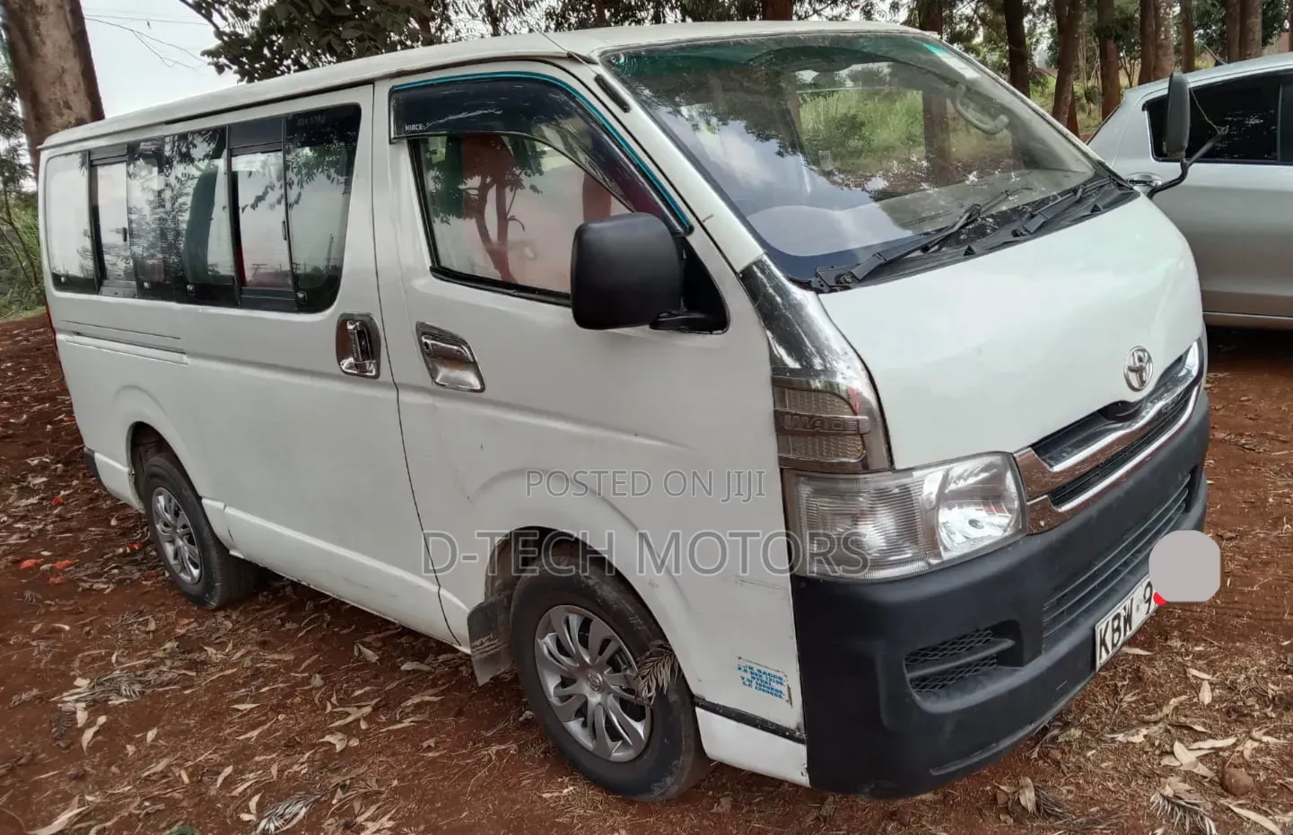Toyota HiAce 2006 White