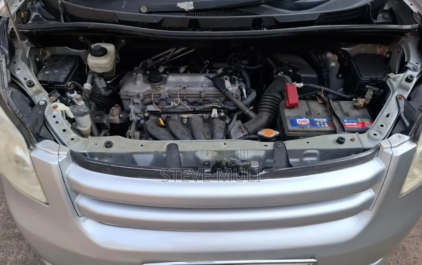 Toyota Noah 2009 Silver