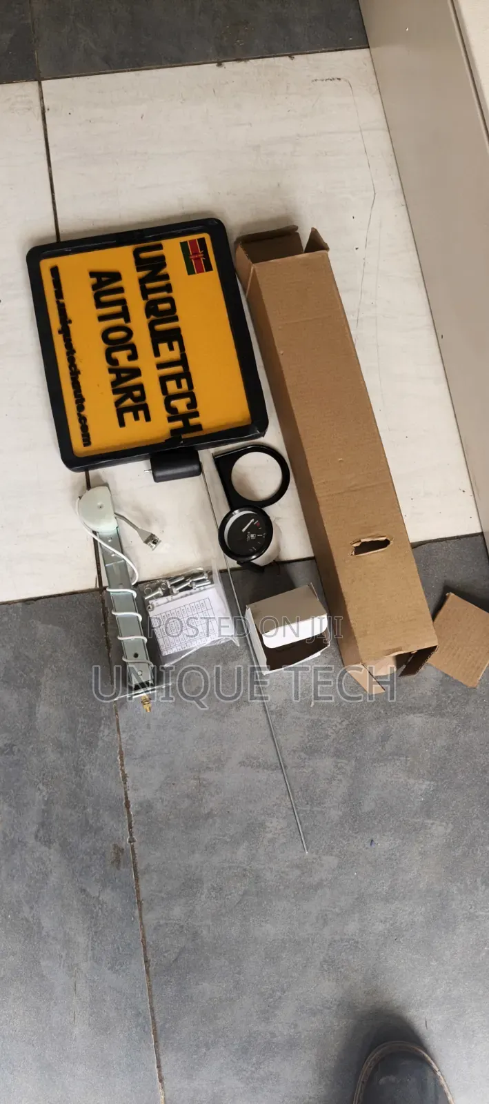 Car Analogue Fuel Level Monitoring Gauge
