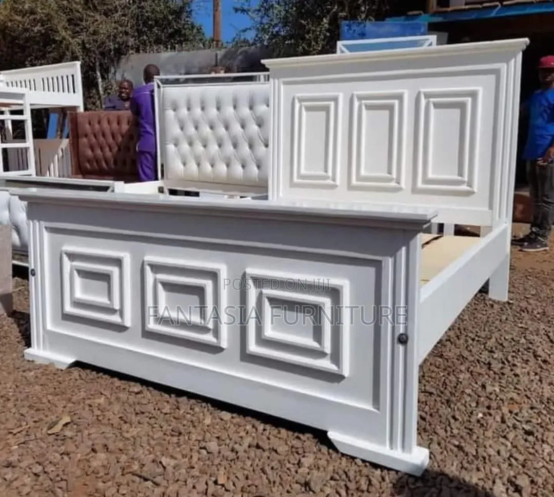 White Wooden Bed Size 5 by 6