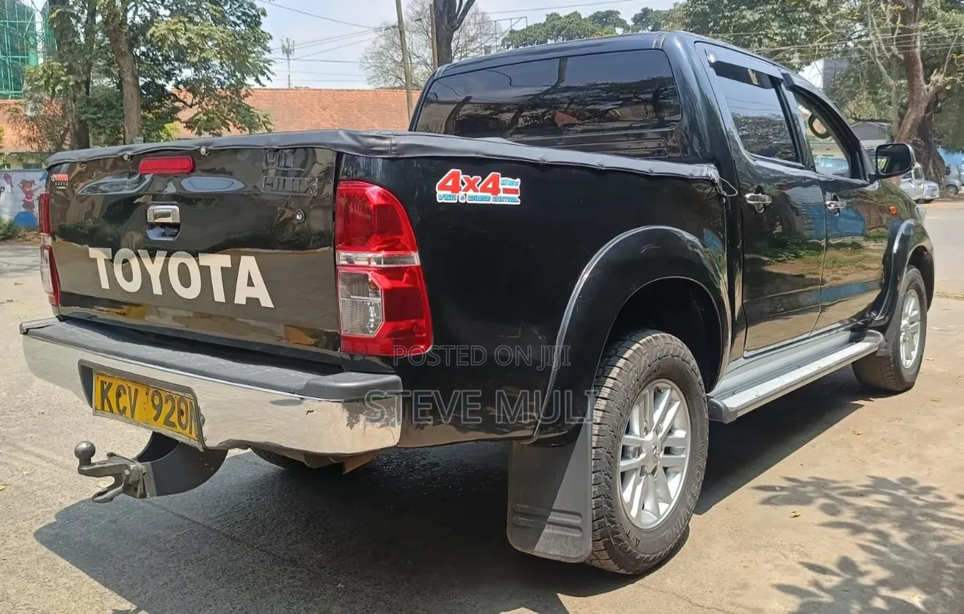 Toyota Hilux 2011 Matt Black