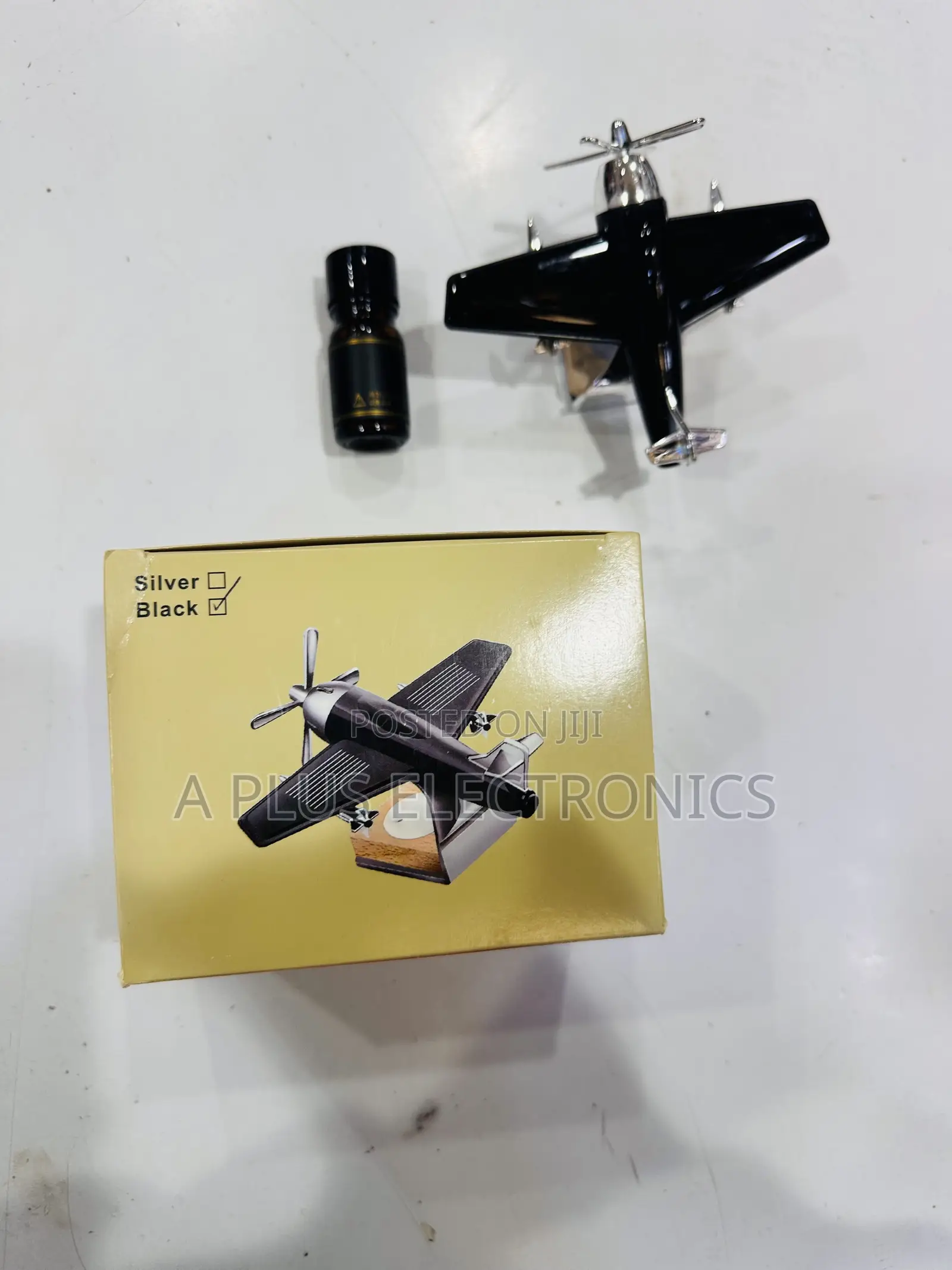 FT2 Solar Car Fragrance Elegant Car Air Freshener