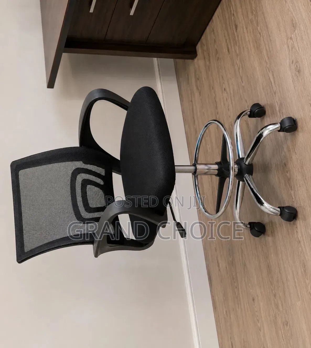Adjustable Swivel Computer Chair With Footrest