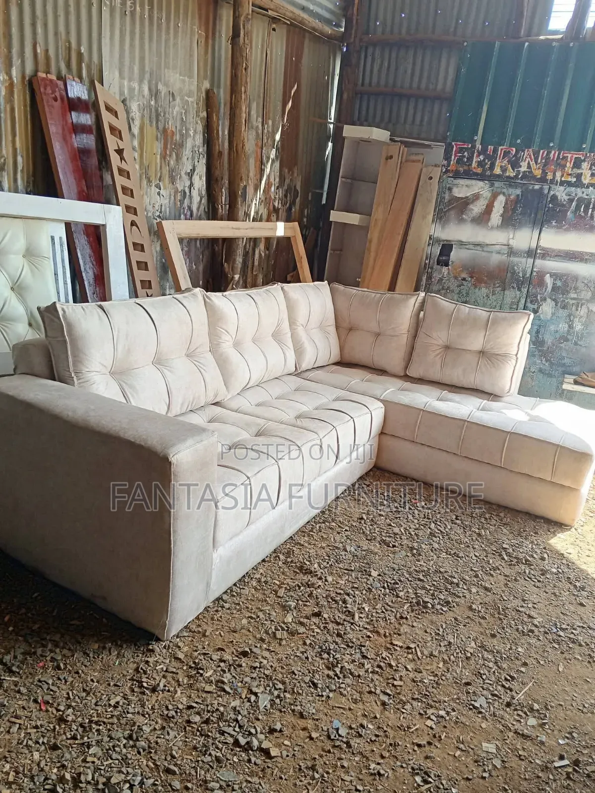Cream 5-Seater Corner Seat/L-Shaped Sofa