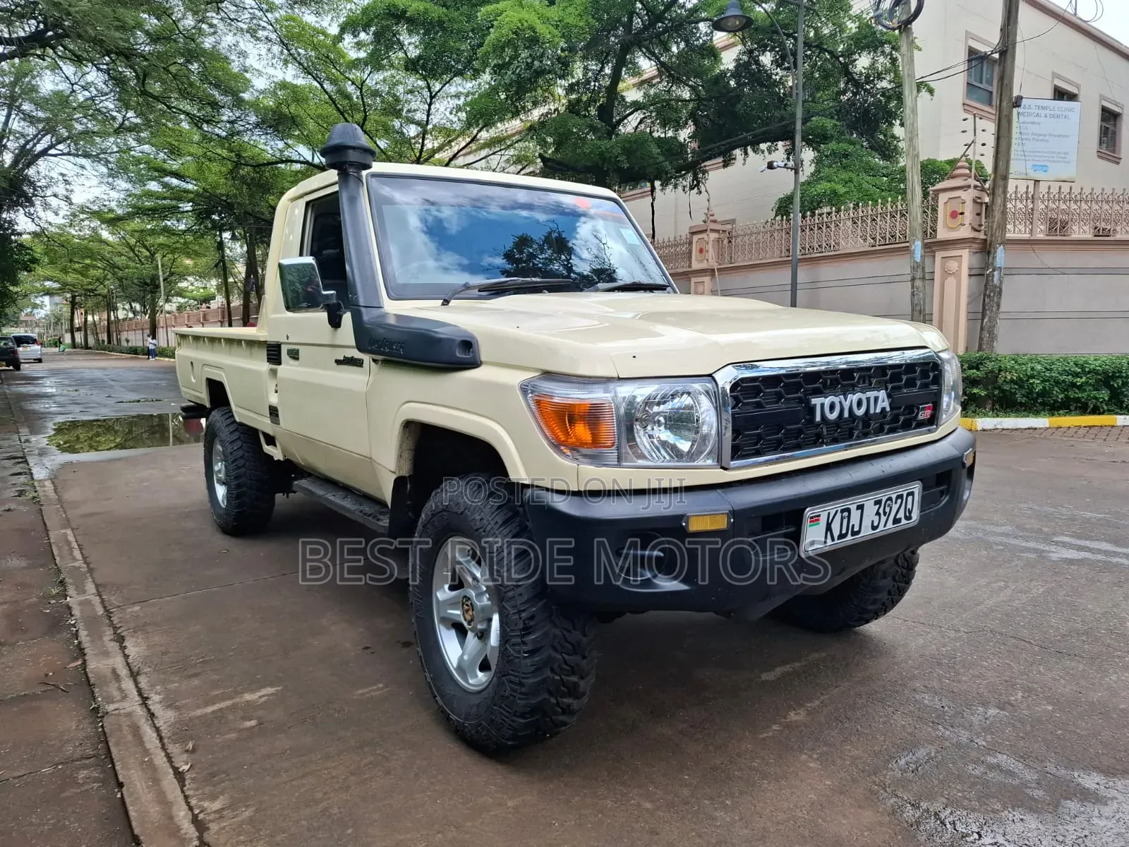 Toyota Land Cruiser 79 Series 2002 Beige