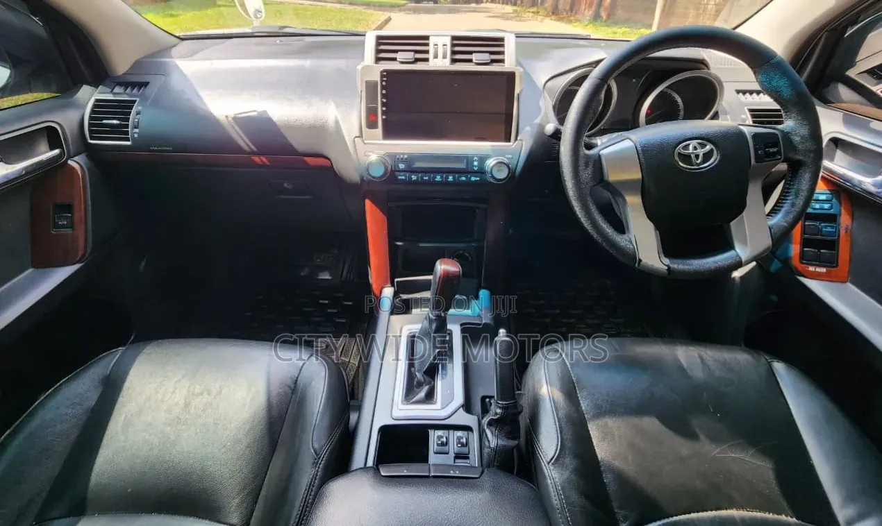 Toyota Land Cruiser Prado 2014 White