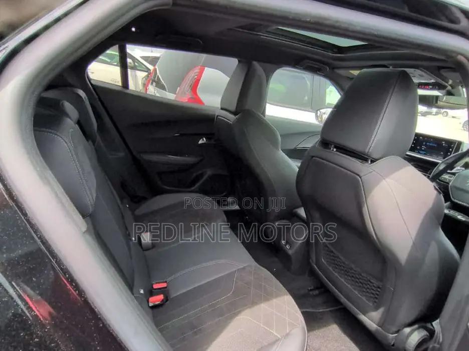 Peugeot 2008 1.2 PureTech (130 Hp) 2021 Black