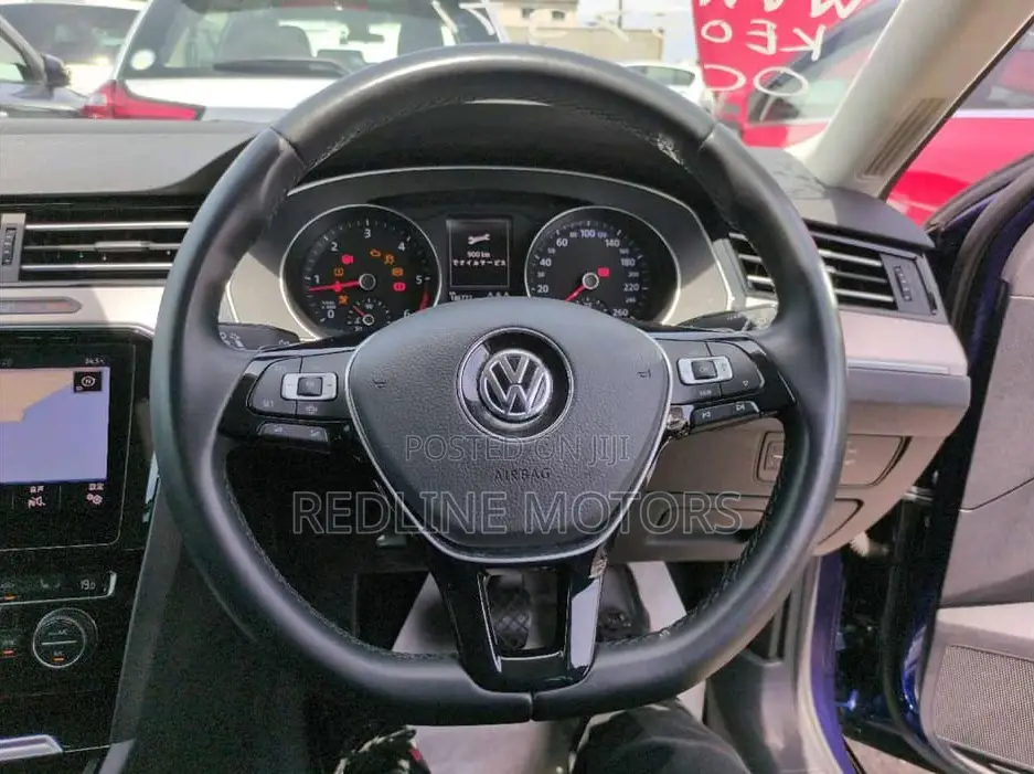 Volkswagen Passat 2019 Blue