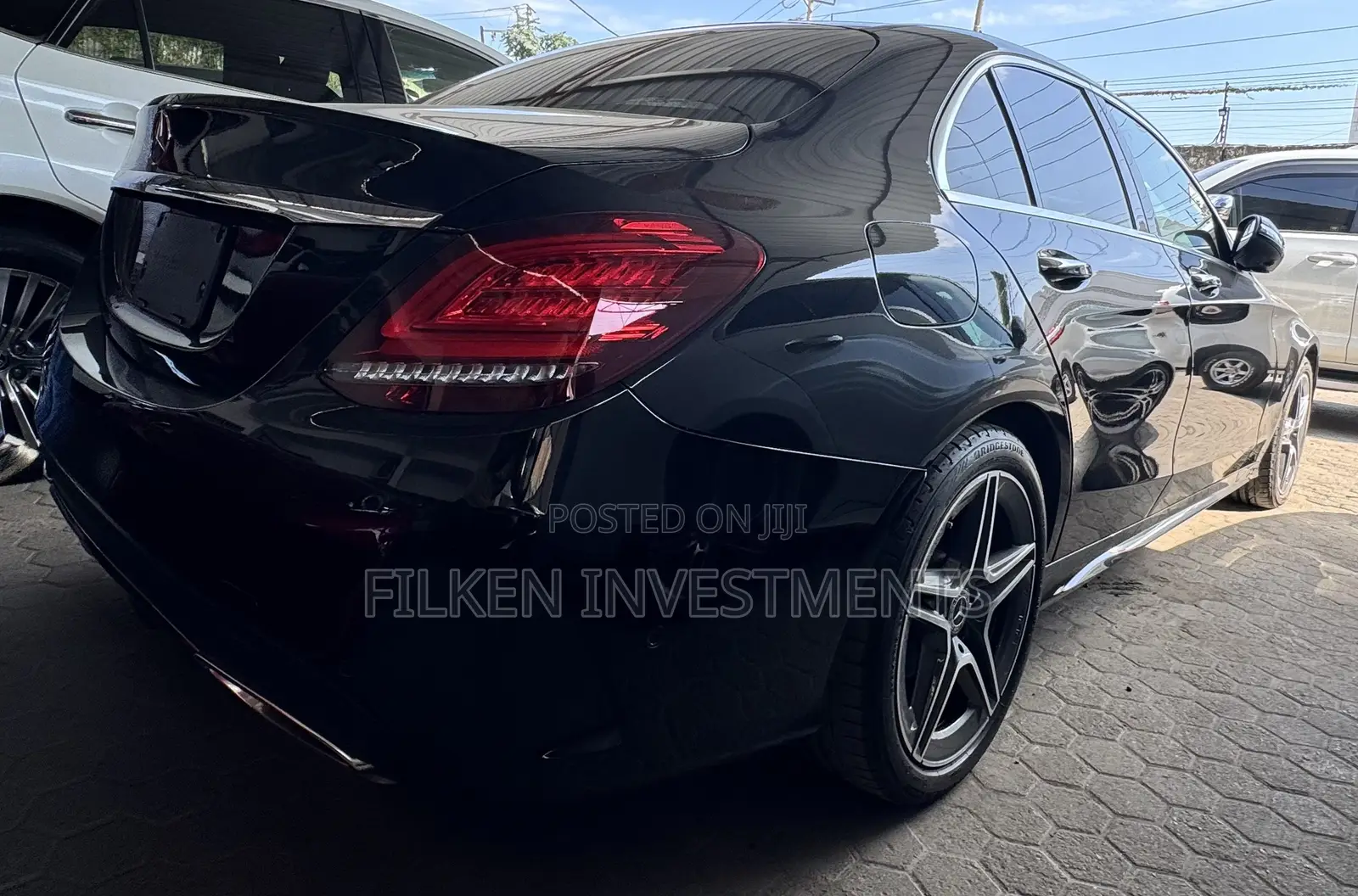 Mercedes-Benz C200 2021 Black