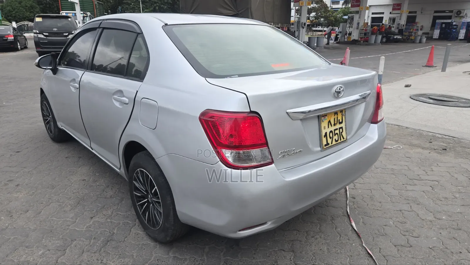 Toyota Axio 2014 Silver