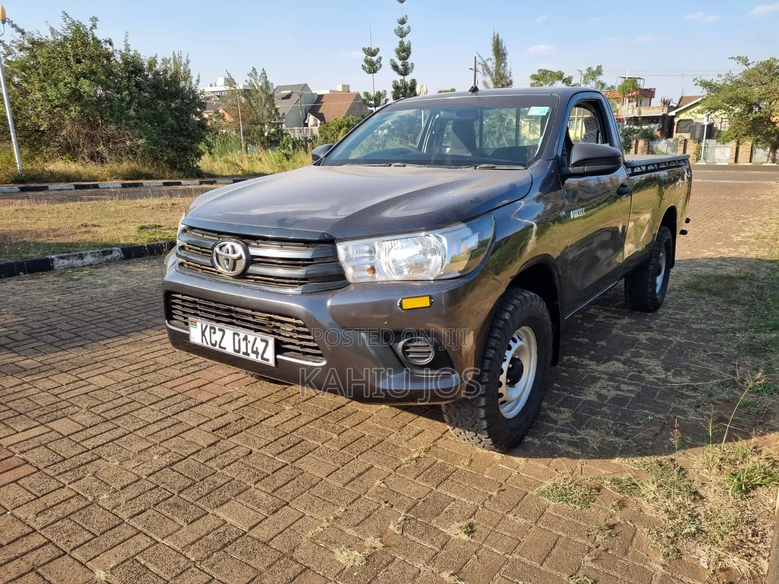 Toyota Hilux 2020 Gray