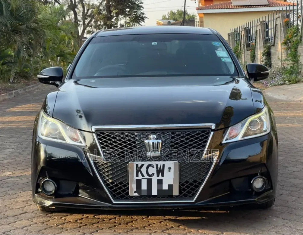 Toyota Crown 2013 Black