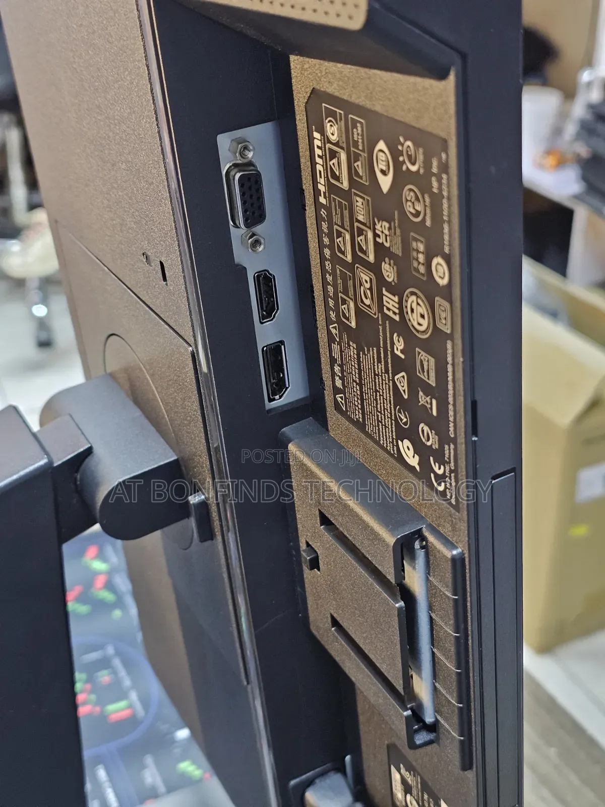 HP P22h G4 22 Inch Monitor Edge to Edge
22 Inch Monitor
Full