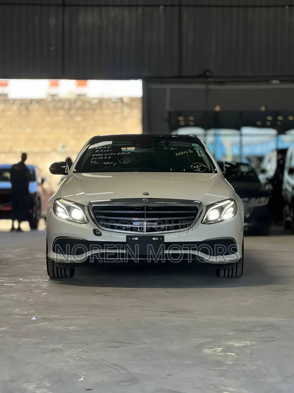 Mercedes-Benz E450 2019 Off white