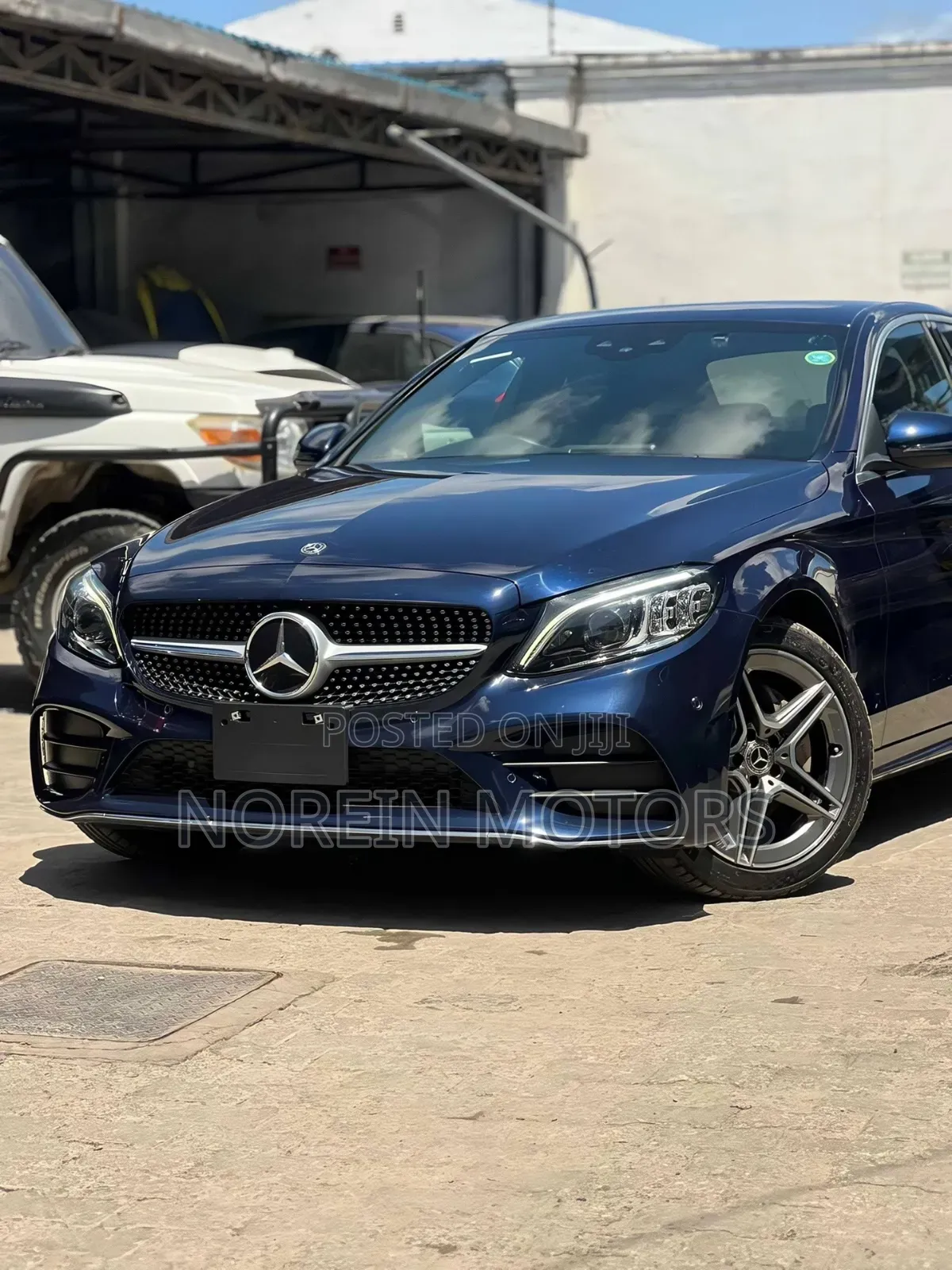Mercedes-Benz C200 2020 Blue