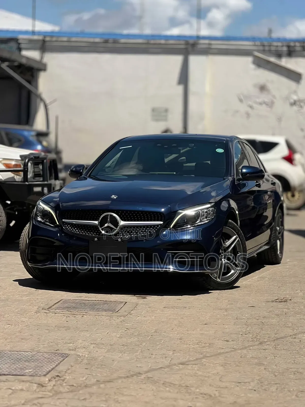 Mercedes-Benz C200 2020 Blue