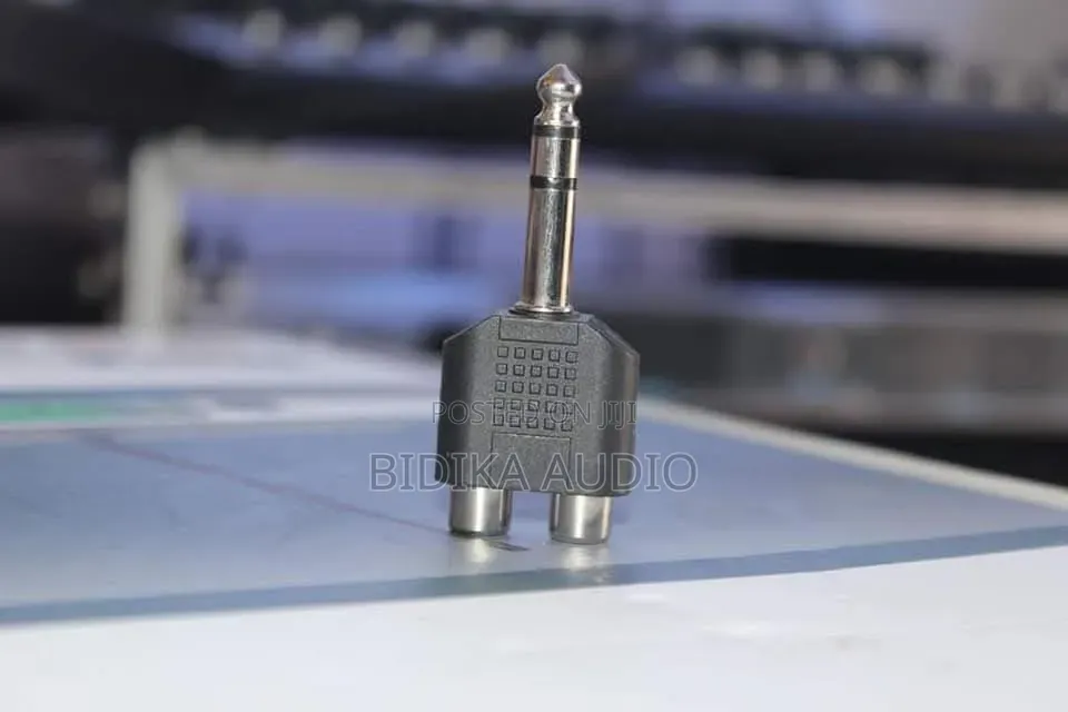 6.35mm 1/4" TRS Male to Dual RCA Female Stereo Audio Adapter Splitter