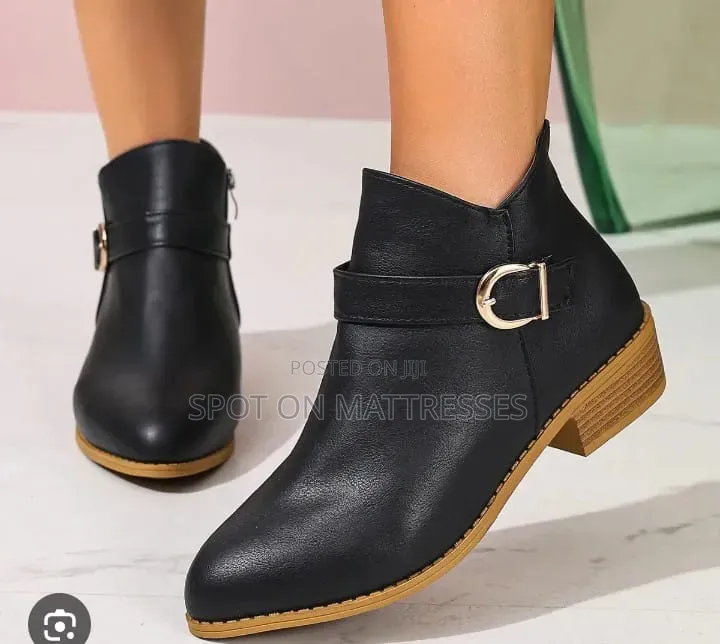 Ladies' Classic Boots Sizes 37-43. Brown/Black/Jungle Green.