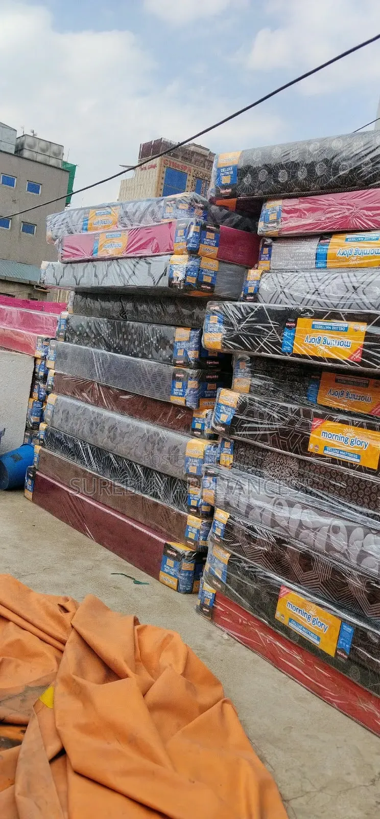 4 by 6 Medium Density. Plain Mattress Availlable