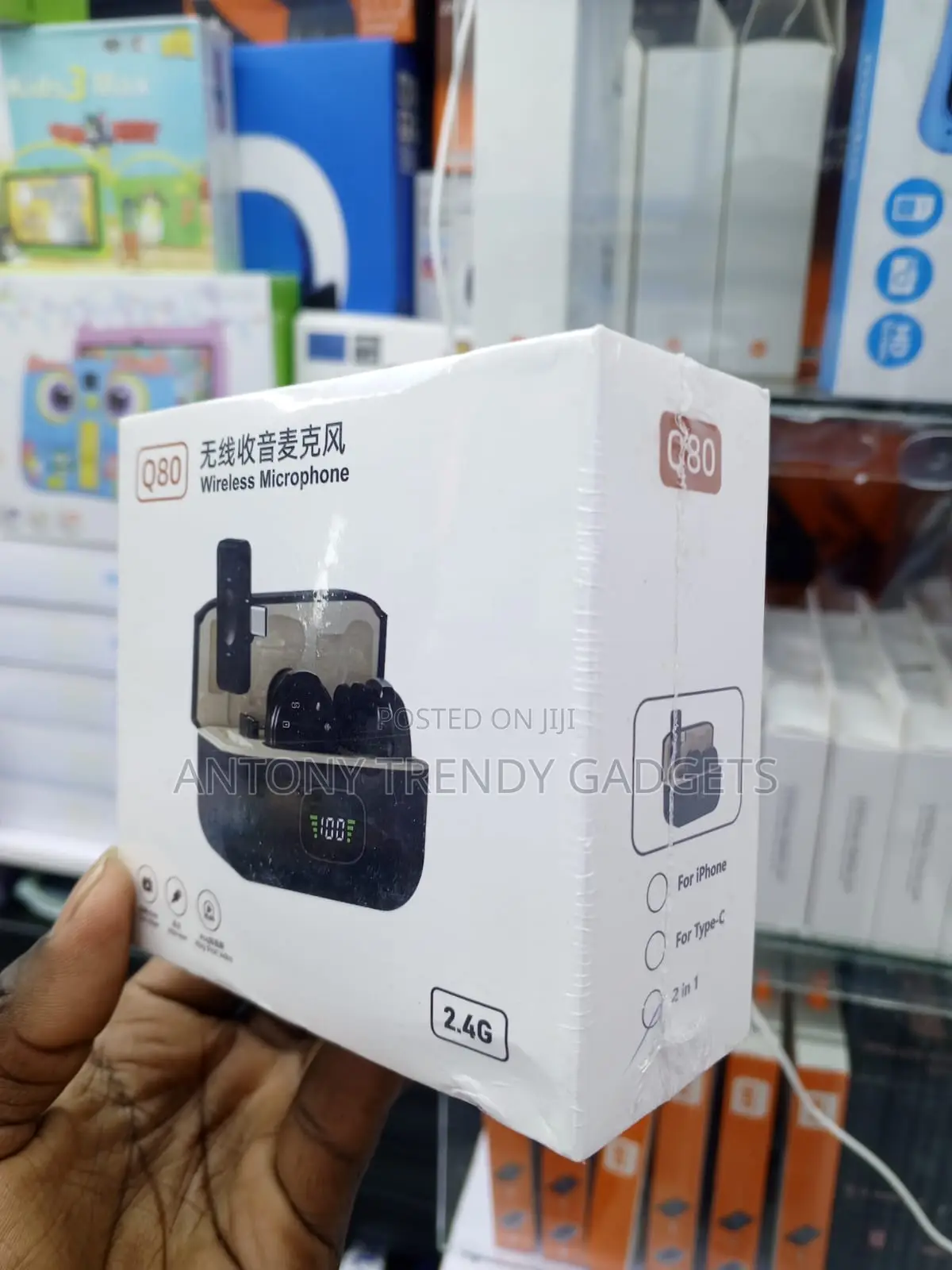 Q80 Dual Wireless Microphone With Noise Cancellation Charging Case
