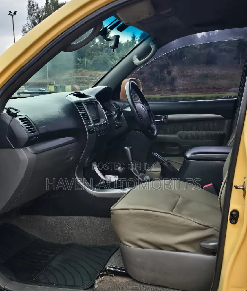 Toyota Land Cruiser Prado 2008 Yellow
