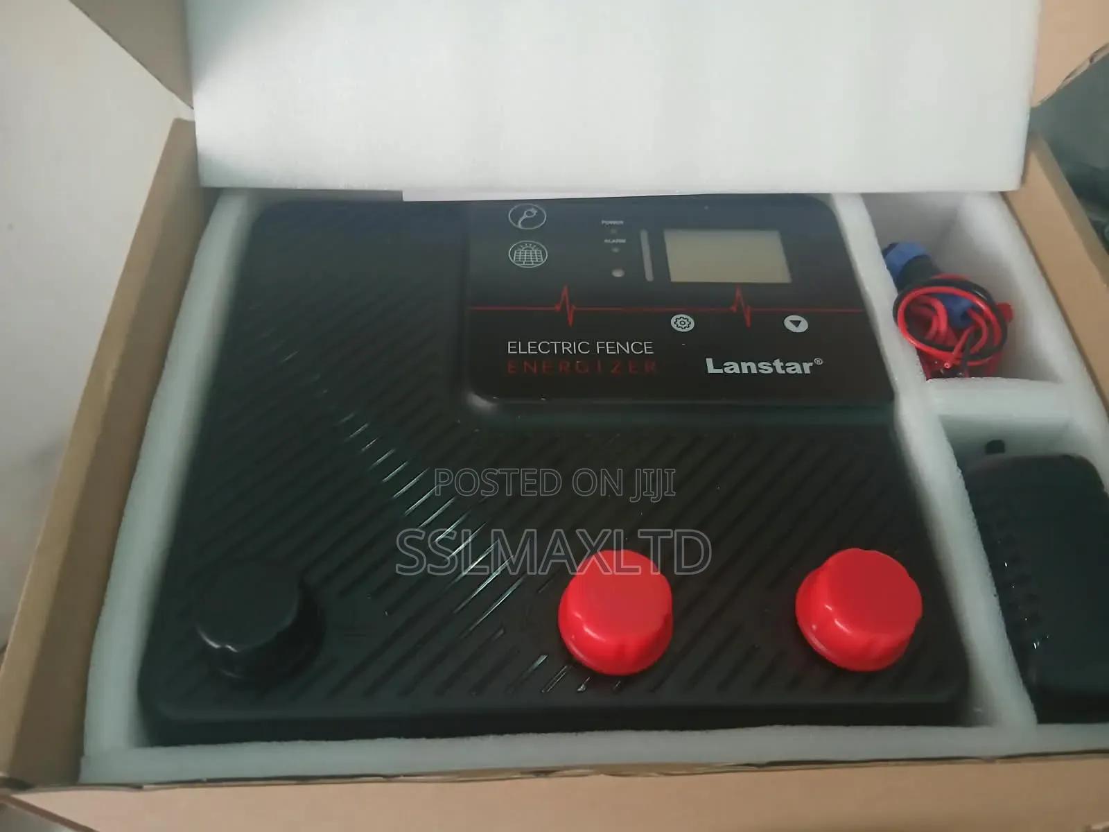 Lanstar P1500 Electric Fence Energizer