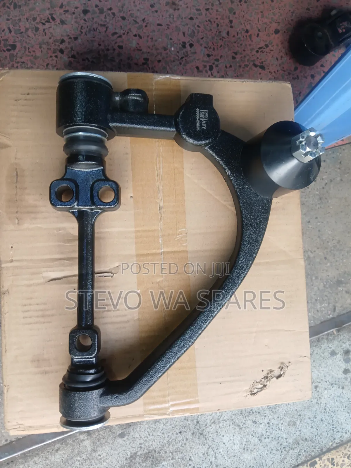 Control Arm Toyota Hiace 7l 4 Wheel Drive (4wd)