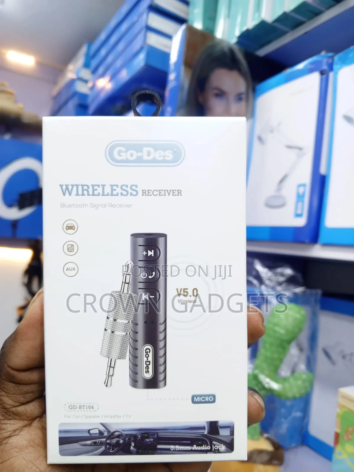 Go-Des GD-BT104 Wireless Bluetooth AUX Receiver With Mic