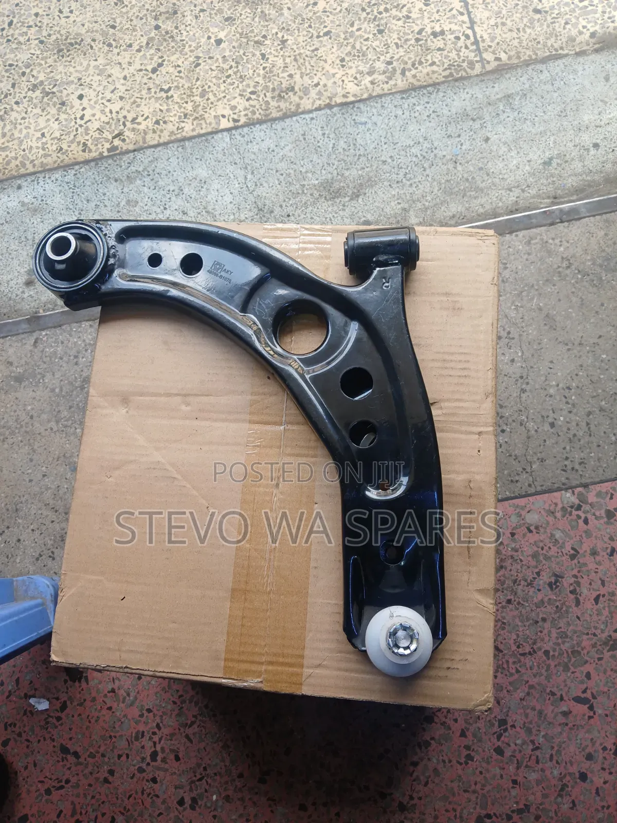 Control Arm Toyota Passo