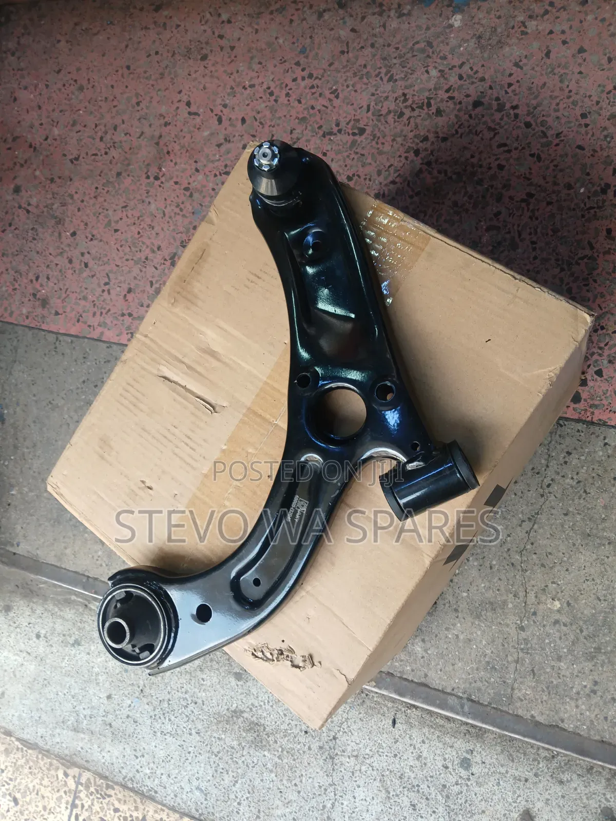 Diahatsu Mira Control Arm