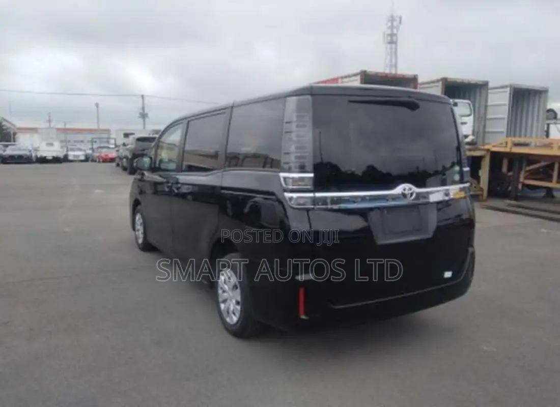 Toyota Voxy 2019 Black