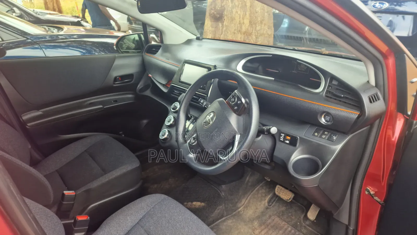 Toyota Sienta 2016 Burgundy