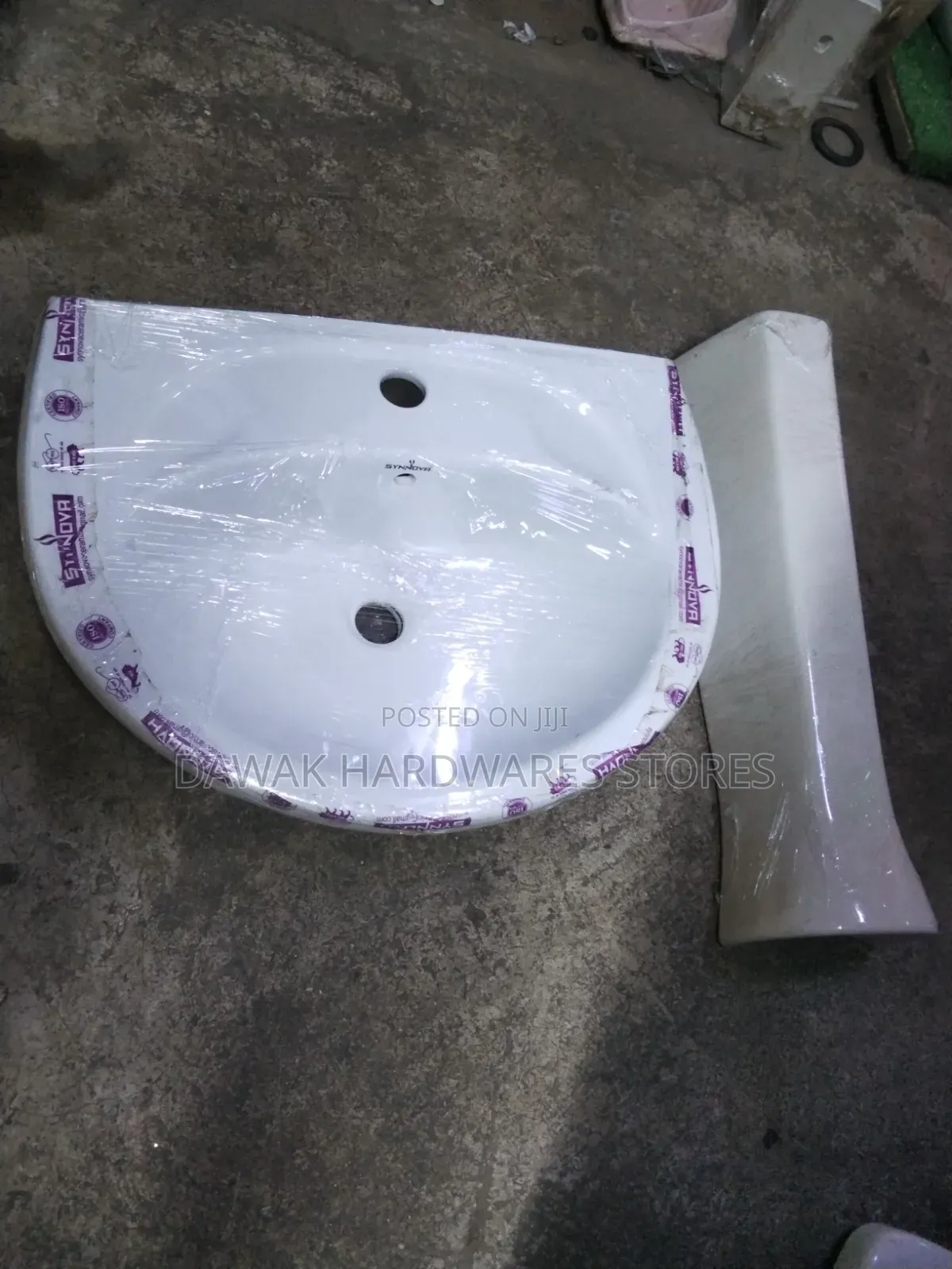 White Wall Hung Basin With Pedestrial Stand
