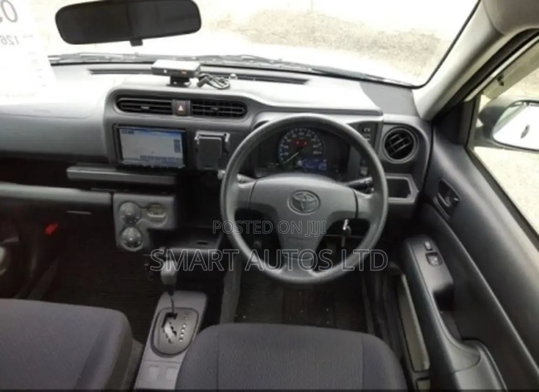 Toyota Probox 1.5 Hybrid DX Comfort 2020