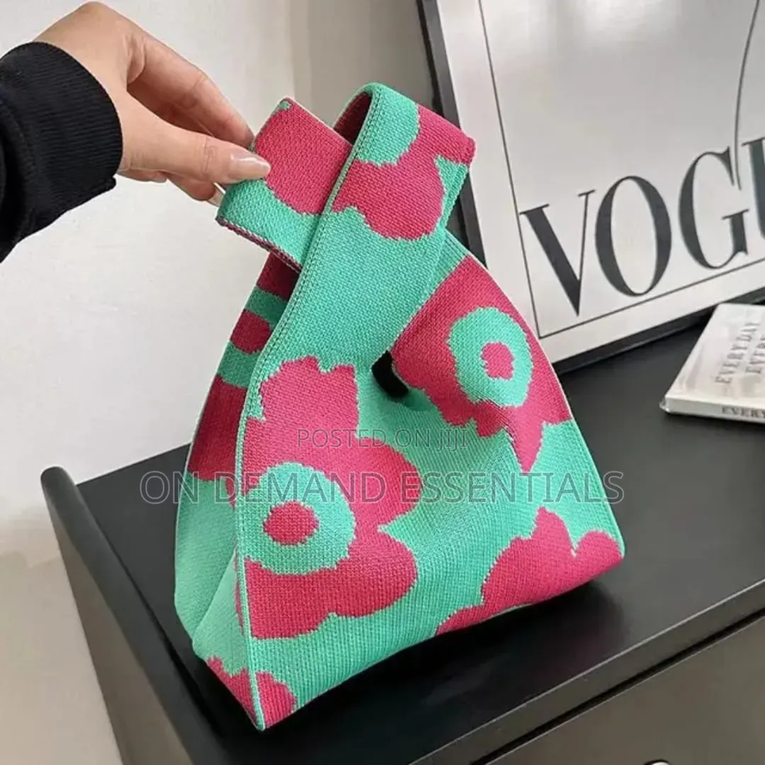 Fashion Knitted Women/Gen Z Wrist Bags