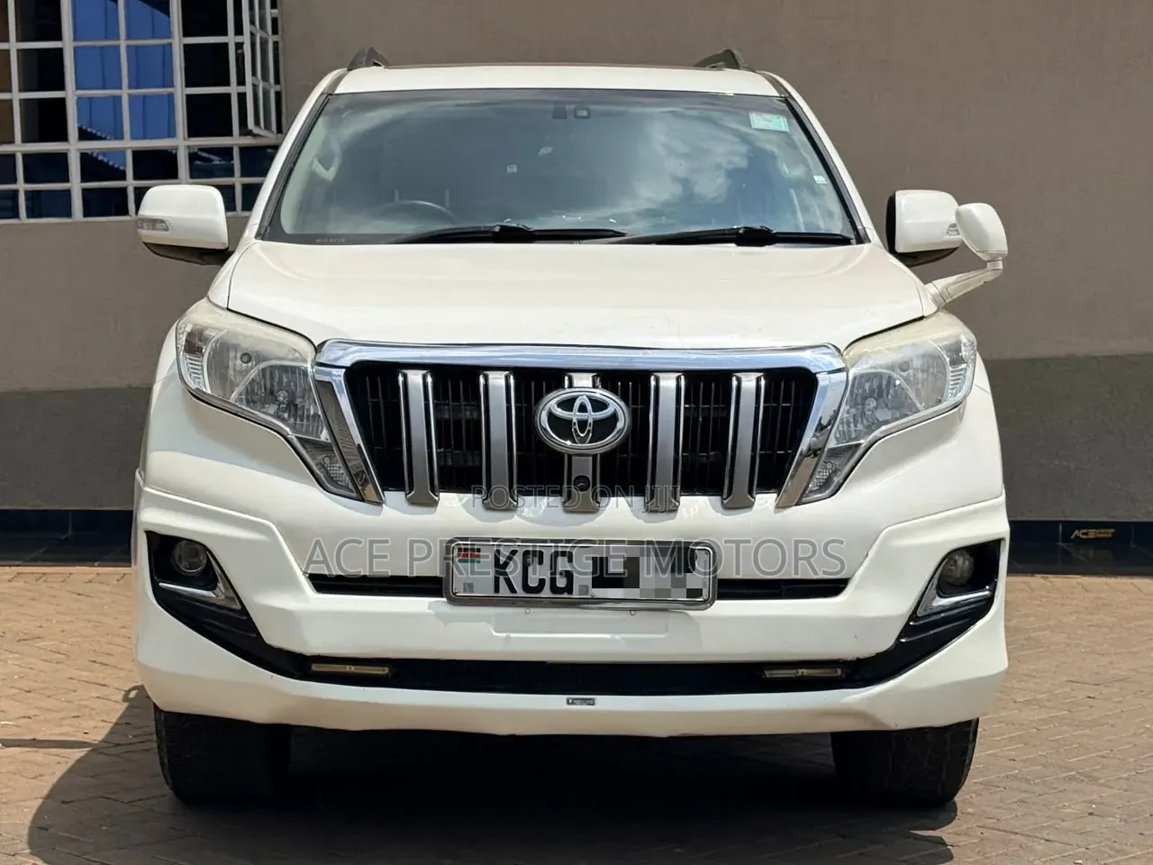 Toyota Land Cruiser Prado 2009 White