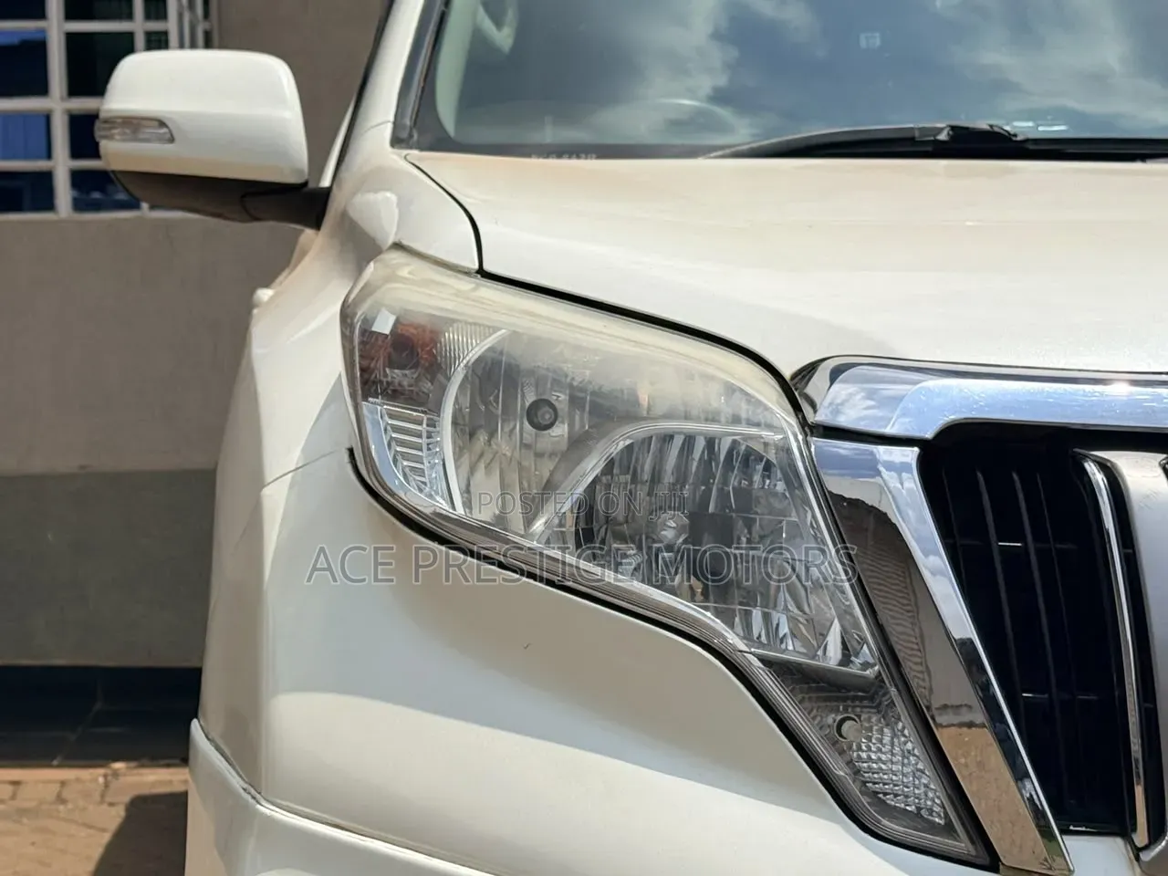 Toyota Land Cruiser Prado 2009 White