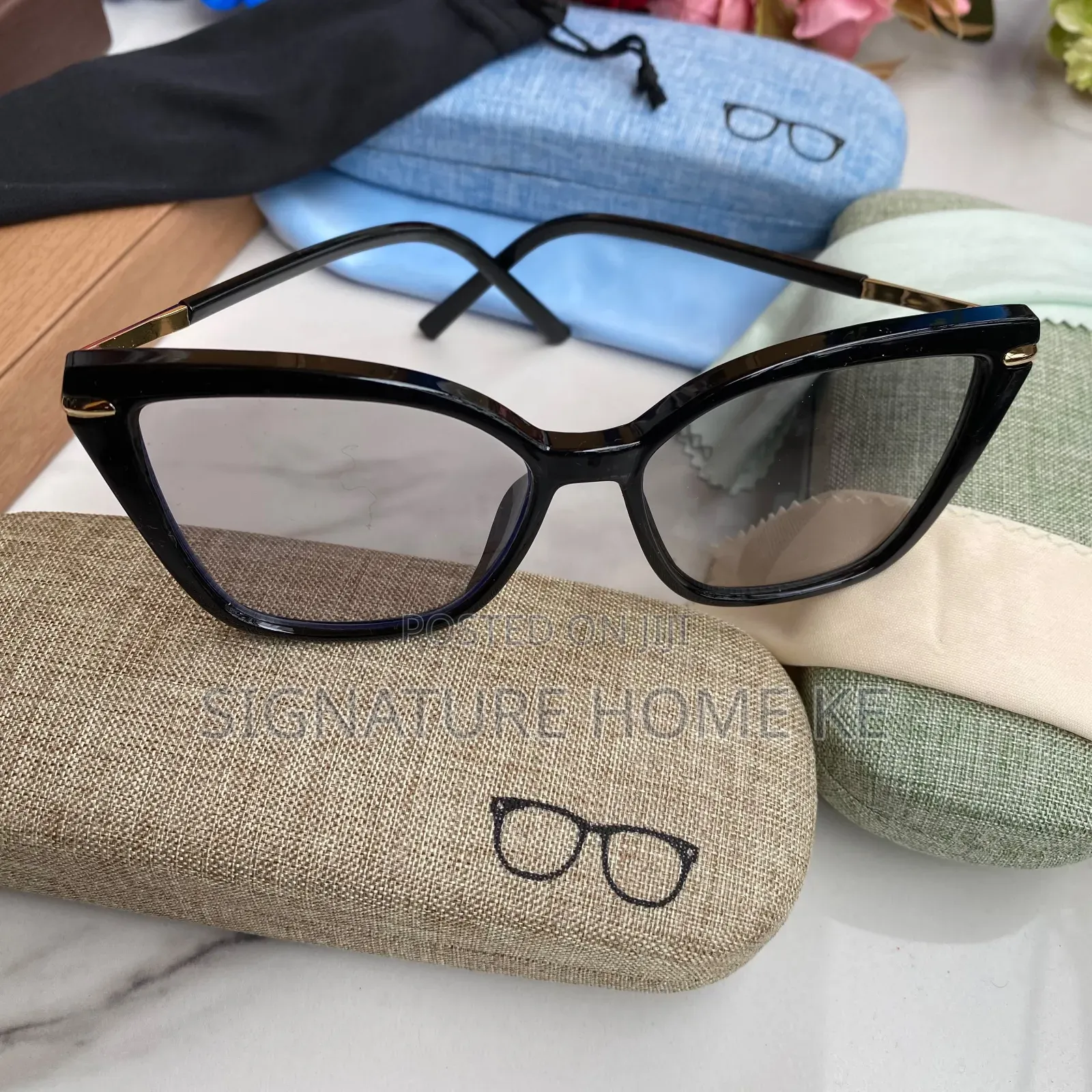 Blue Block + Photocromatic Sunglasses(sunnies+casing+wipe)