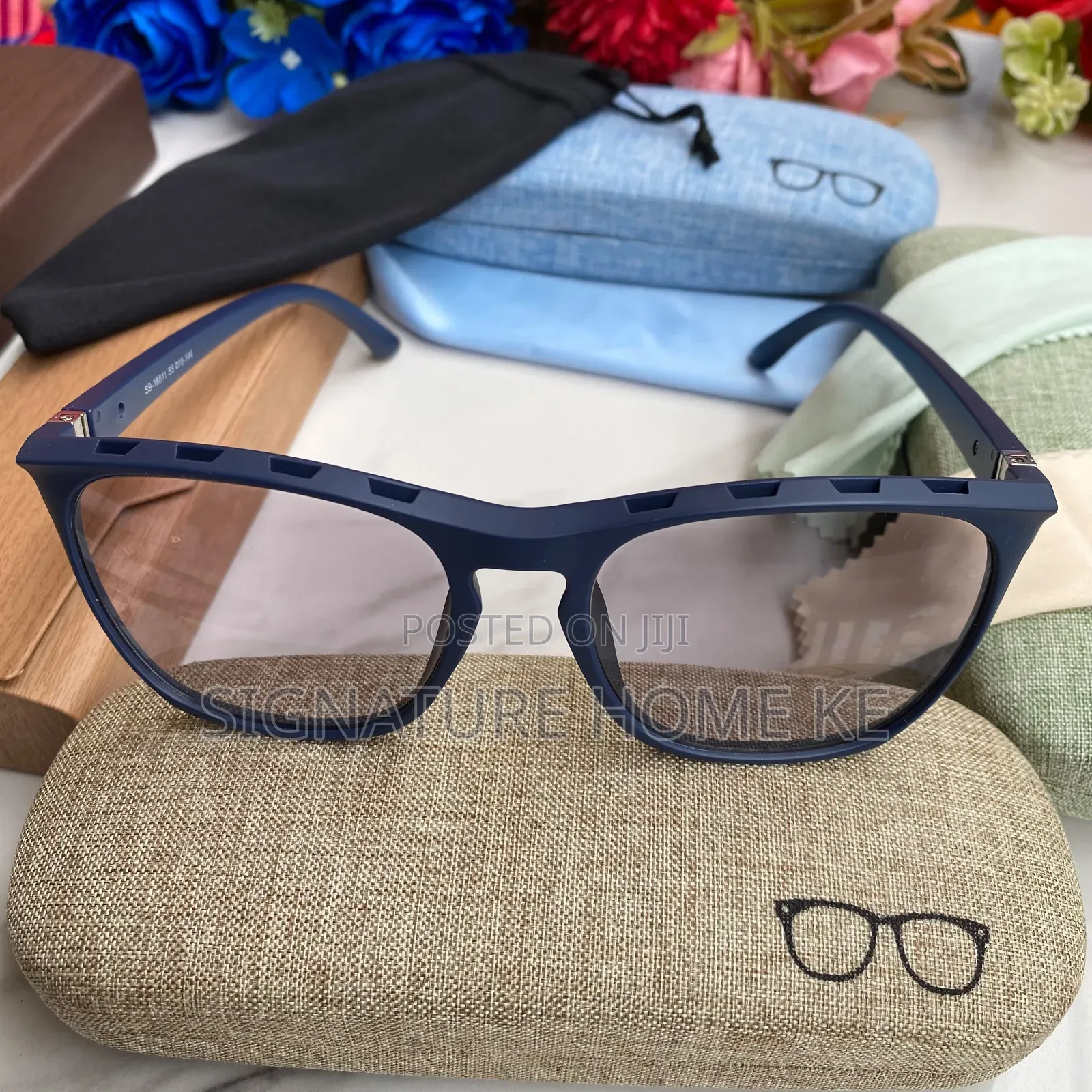 Blue Block + Photocromatic Sunglasses(sunnies+casing+wipe)