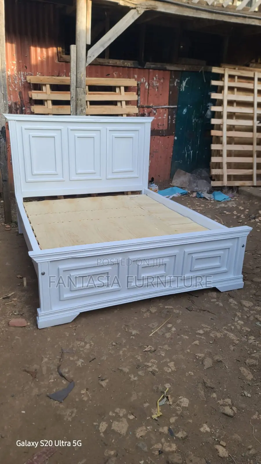 5x6 Classic White Solid Wooden Bed: New Design