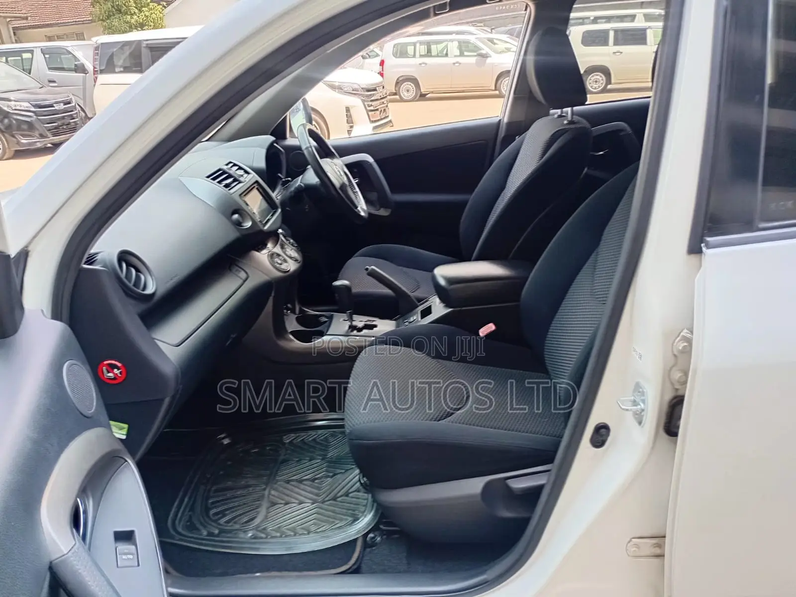 Toyota RAV4 2009 Off white