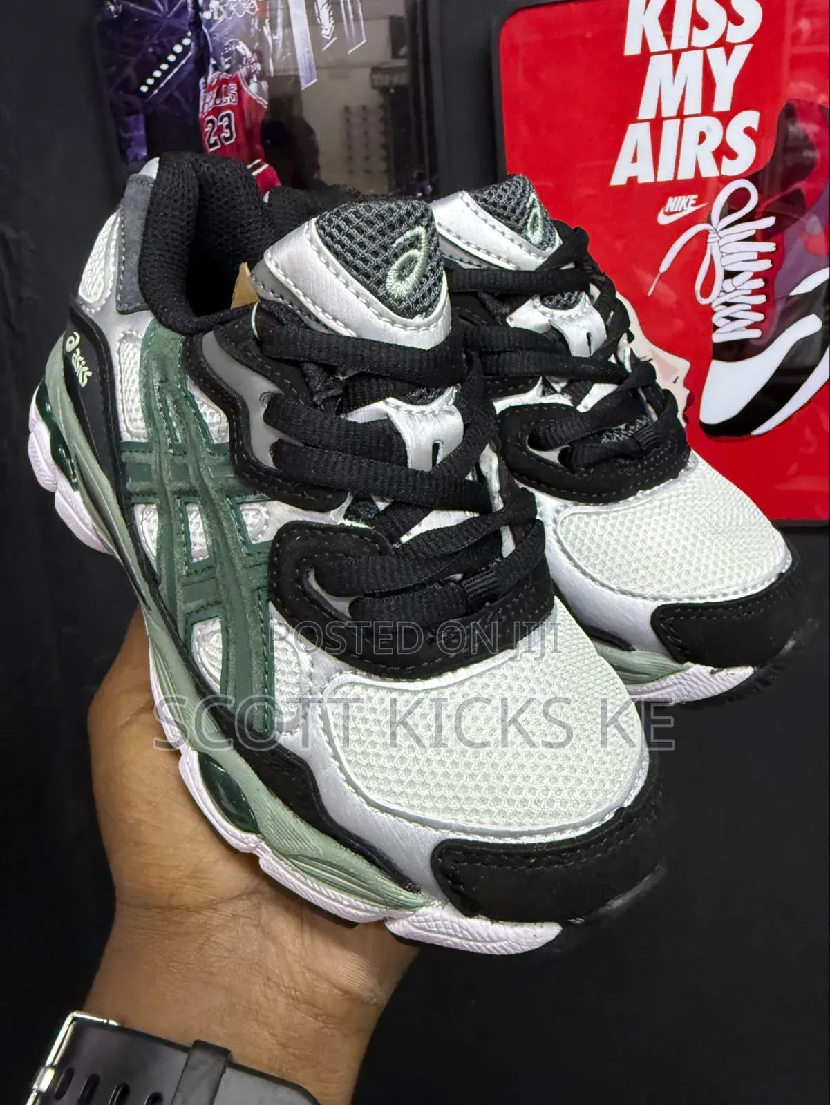 Asics-Gel Kids Sneakers Sizes 26 to 35