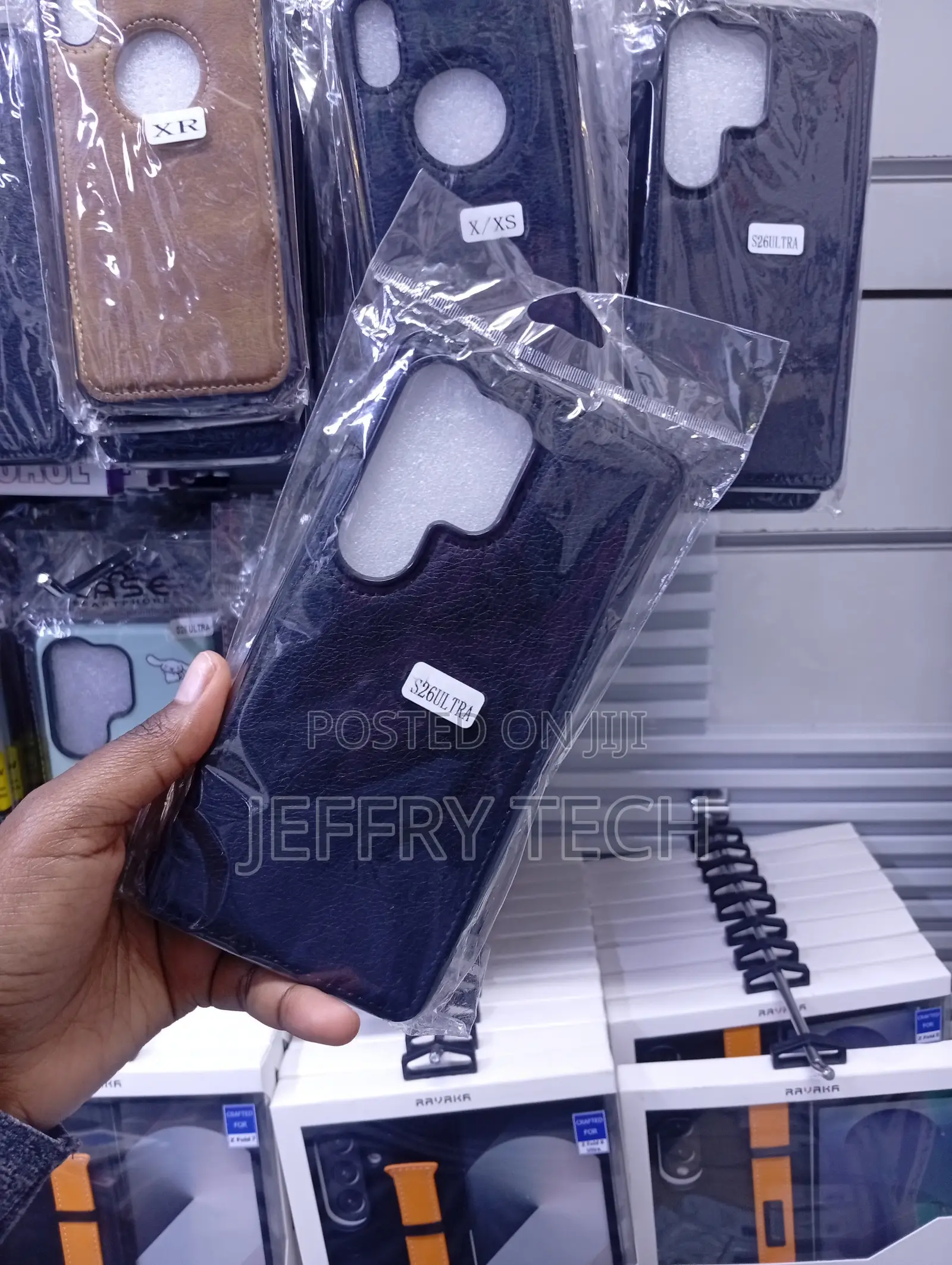 Dark Blue Leather Back Cover Case for the Samsung Galaxy S26 Ultra.