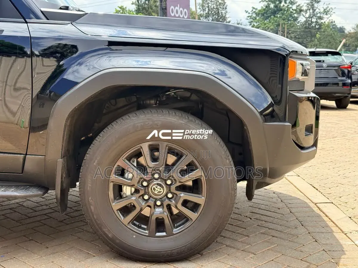 Toyota Land Cruiser Prado 2024 Black